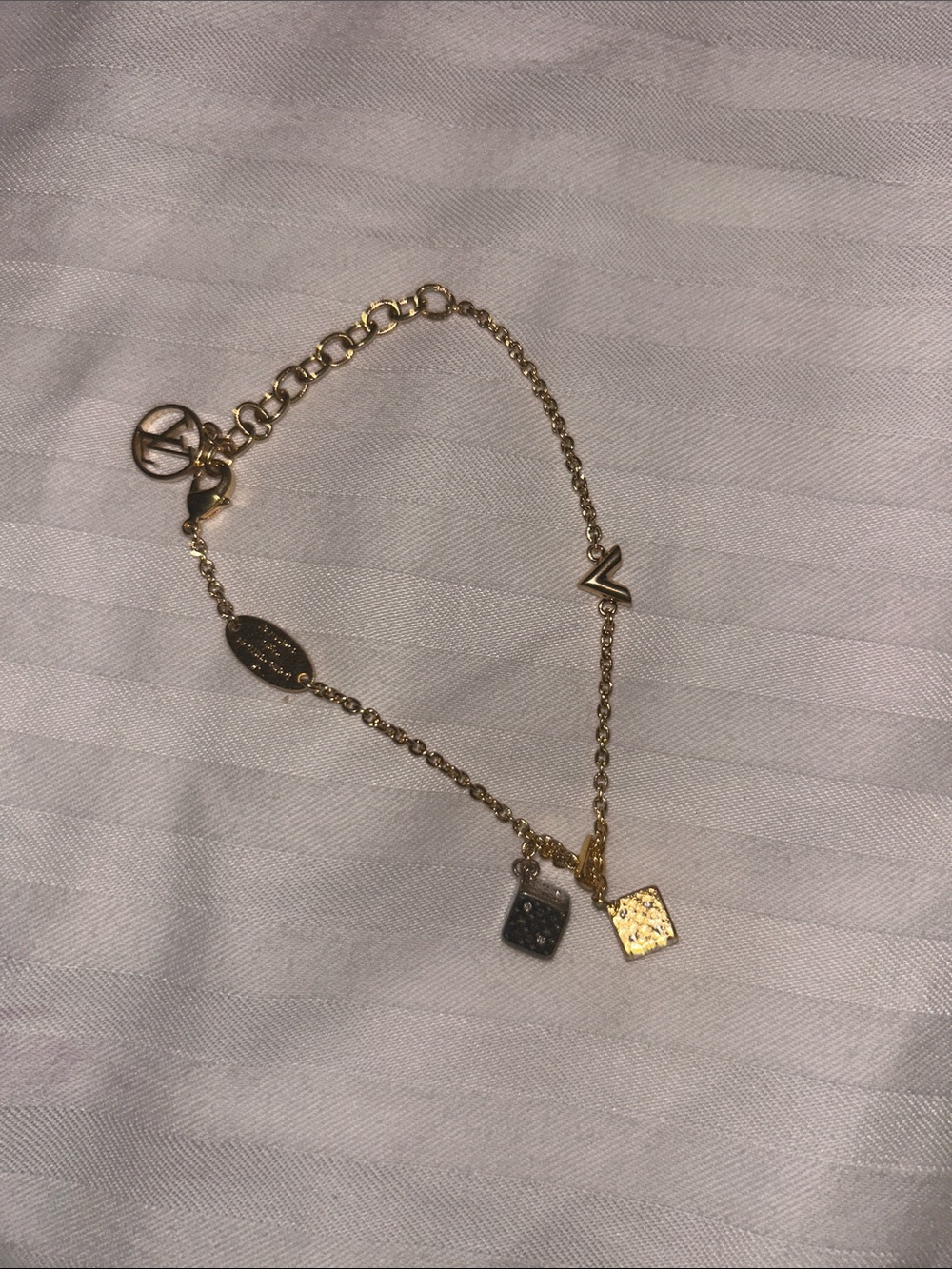 LV Gold AND Silver studded dice!!!!🥳🥳❌❌